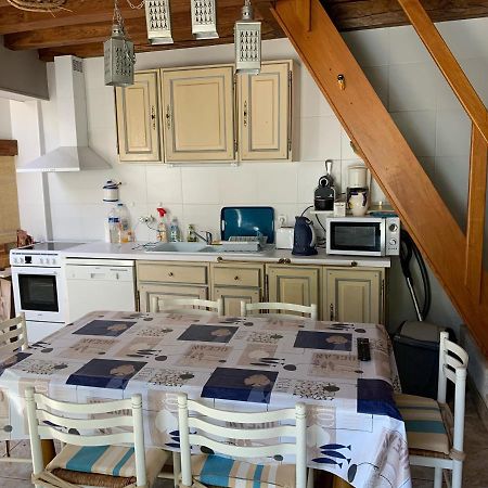 Maison De Pays Au Centre Du Village Saint-Martin-de-Ré Zewnętrze zdjęcie