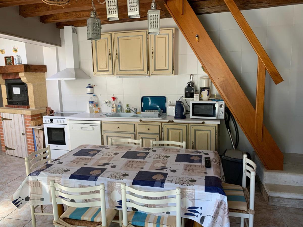 Maison De Pays Au Centre Du Village Saint-Martin-de-Ré Zewnętrze zdjęcie